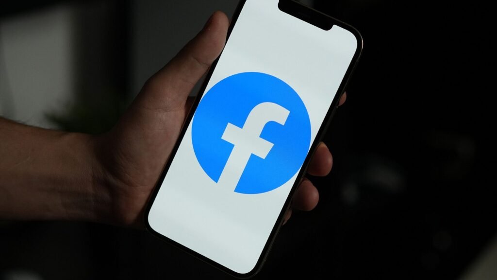 Meta anuncia nuevas herramientas de inteligencia artificial para Facebook