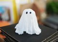 Investigadores alertan sobre GhostWriter, un vector de ataque que manipula la memoria de la IA