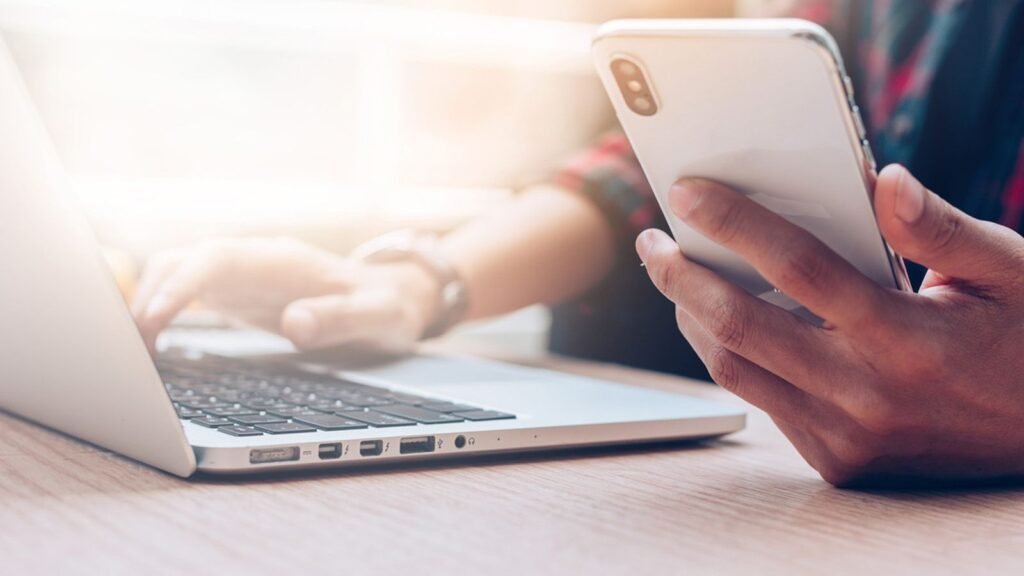 Investigadores alertan sobre hackeo de redes Wi-Fi en hoteles para robar cuentas de Microsoft 365