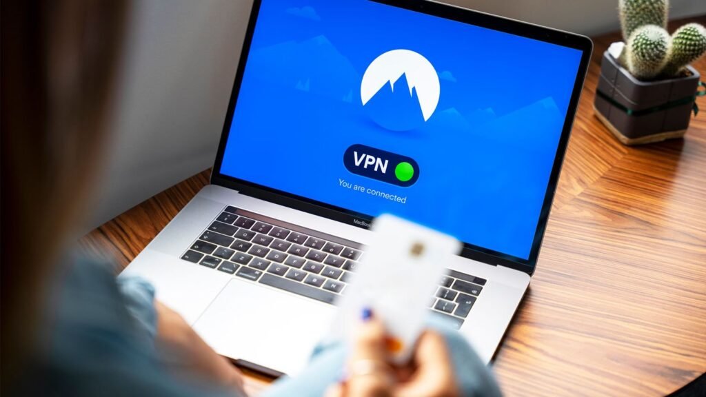 Importancia de activar la función Kill Switch en VPNs para portátiles