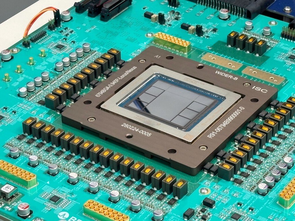 OpenAI desarrolla su primer chip de IA, Jalapeño, en menos de 20 meses