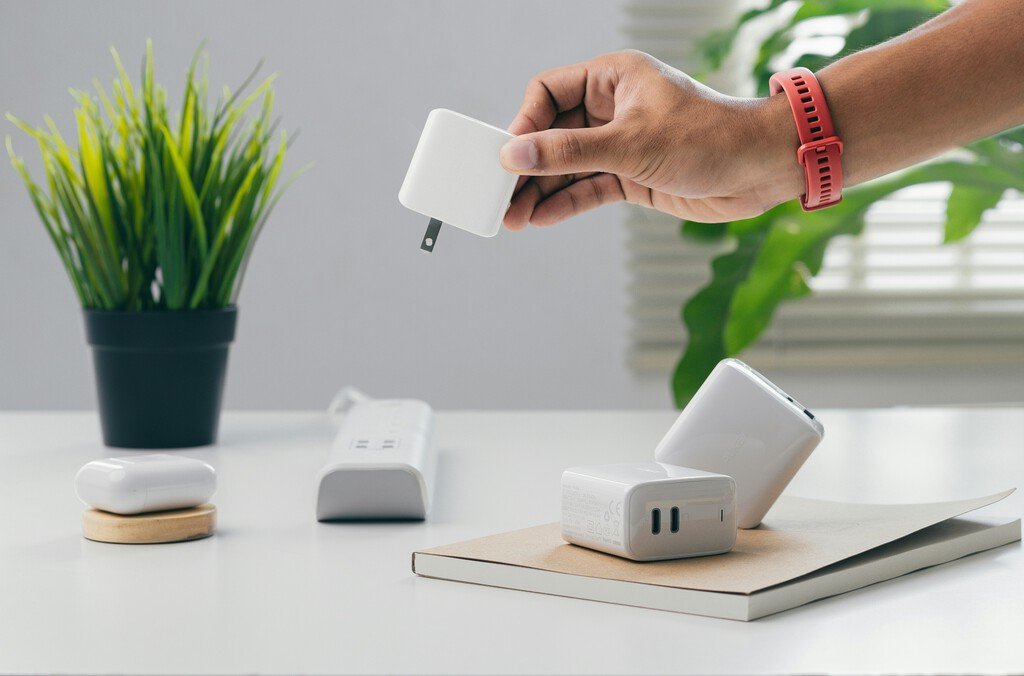 Cargadores rápidos recomendados para dispositivos electrónicos