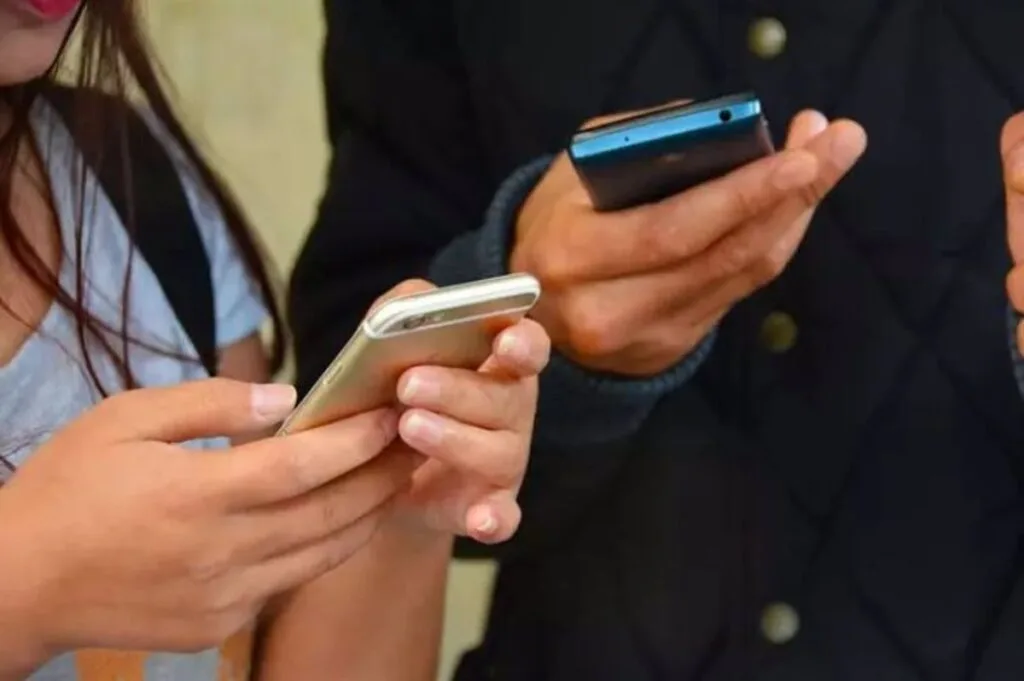 Una estafa de 'smishing' pide a los clientes de CaixaBank que verifiquen su identidad para obtener sus datos bancarios