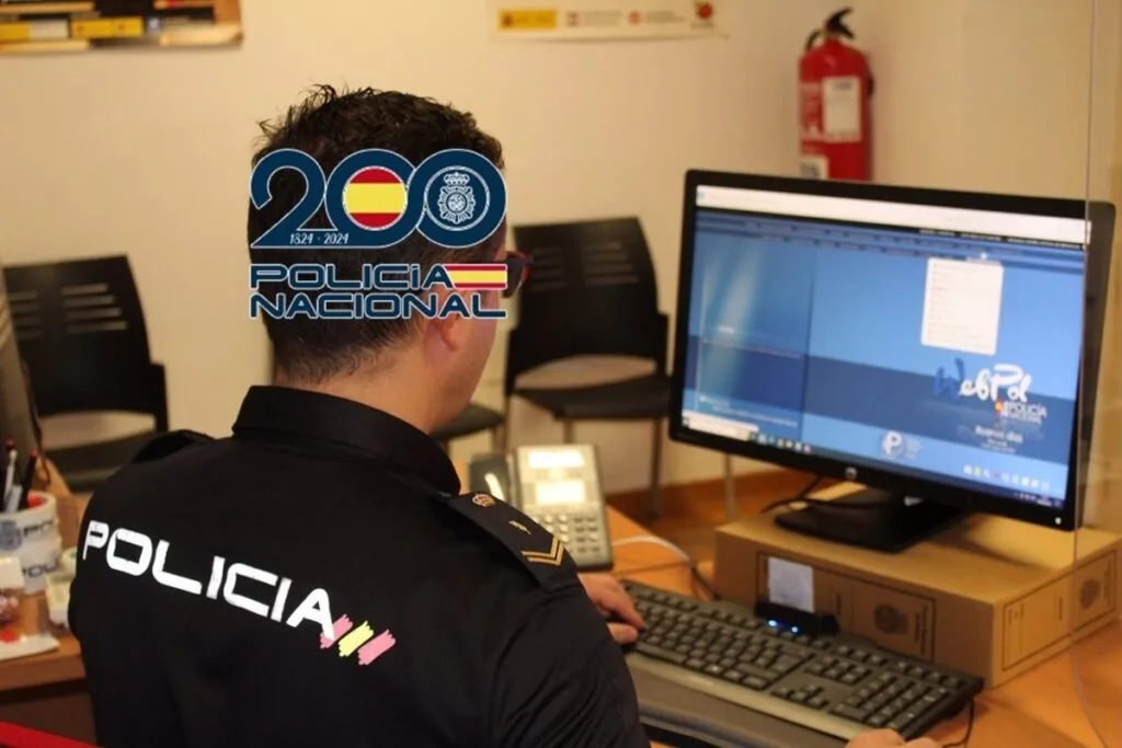 La Policía Nacional da cuatro consejos para evitar ser estafados en Internet y qué hacer si ya has sido víctima