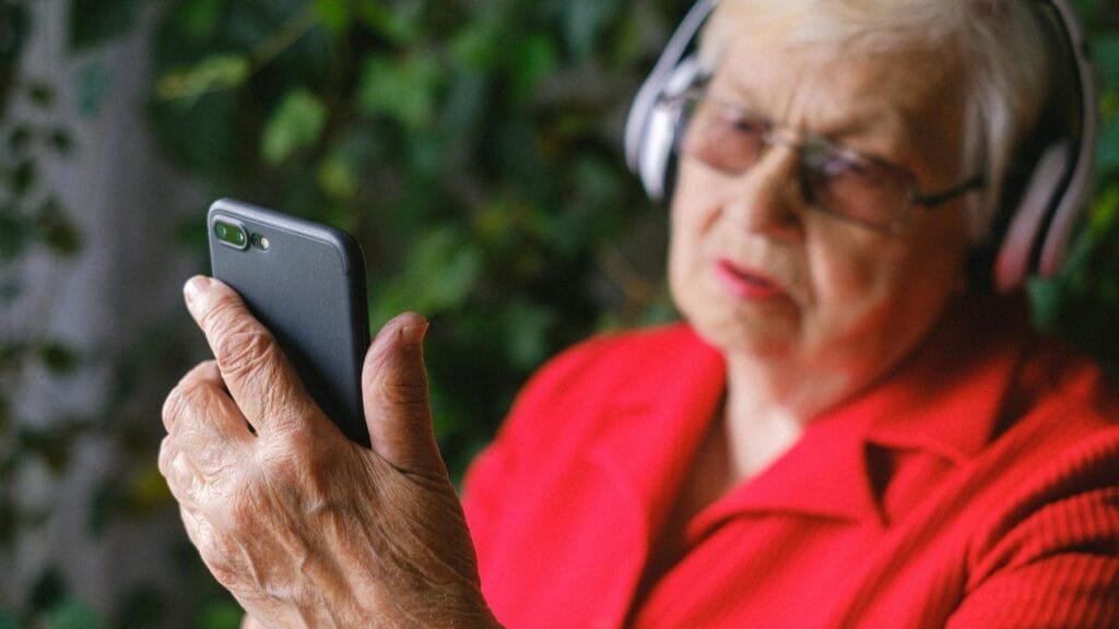 Acaba con los anuncios emergentes en teléfonos Android y iPhone con estos trucos