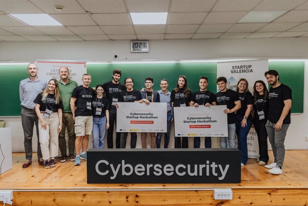 Cátedra de Ciberseguridad INCIBE-UPV y Startup Valencia apuestan por talento joven para un futuro digital "más seguro"