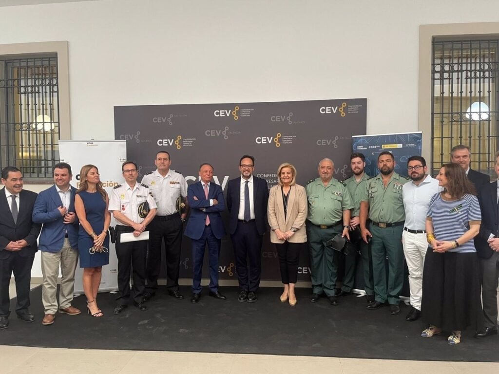 Empresas valencianas se forman en ciberseguridad como "primera línea de defensa" y para mejorar su competitividad