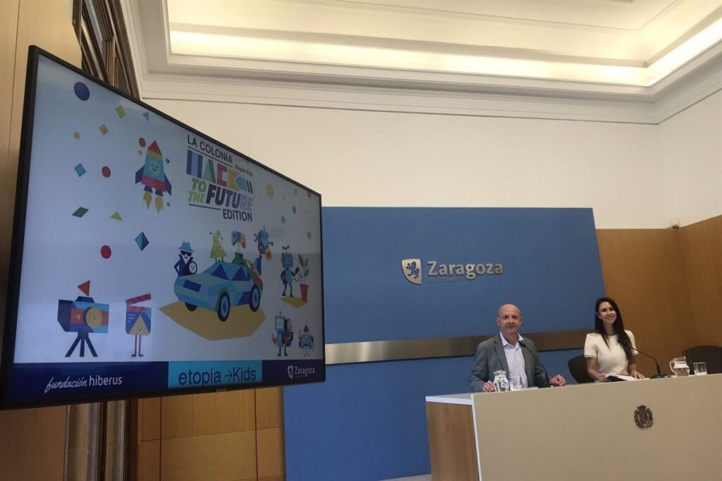 Las colonias de Etopia Kids ofrecen 720 plazas con diez itinerarios sobre robótica, videojuegos, IA y arte