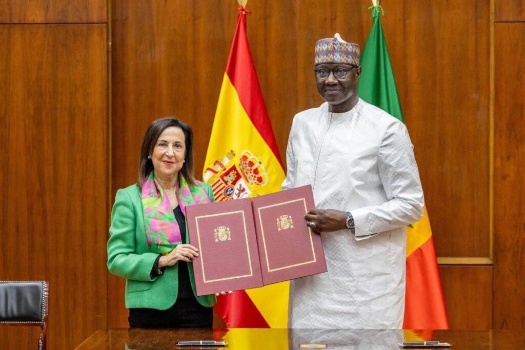 España y Senegal acuerdan prestarse apoyo militar en la gestión de catástrofes y colaborar en materia de ciberseguridad