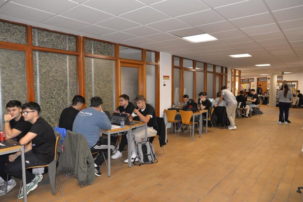 'Hackaton', competición de ciberseguridad o gincana de montaje de ordenadores, desde este martes en Ciudad Real