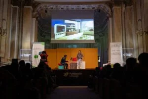 Proyecto Edufinet enseña a más de 1.200 niños claves de educación financiera y ciberseguridad a través de teatro