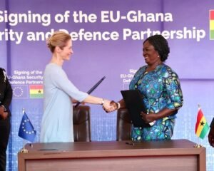 La UE firma con Ghana su primera alianza de seguridad y defensa con un país africano