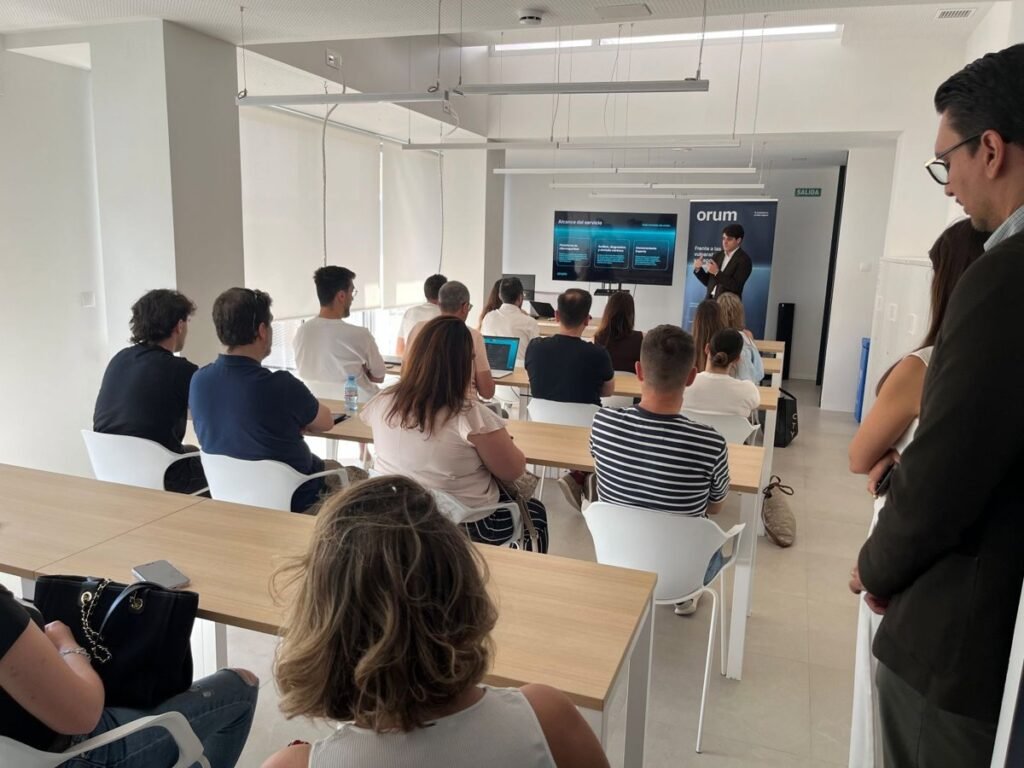 San Javier impulsa la ciberseguridad empresarial con la presentación del proyecto 'ORUM' en el Centro de Negocios Activa