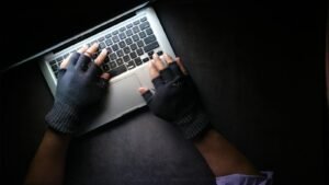 Logo RedesZone